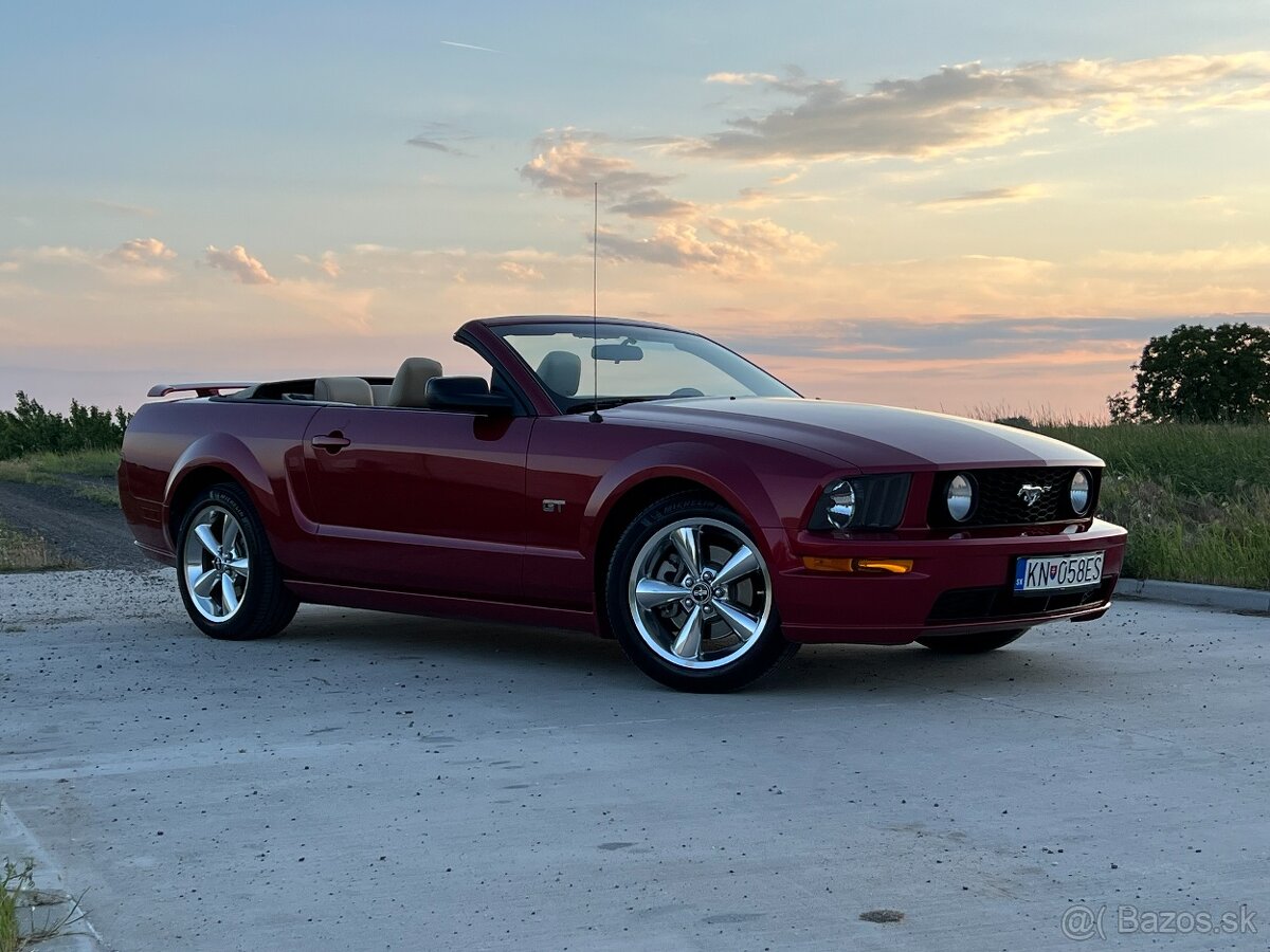 Ford Mustang GT Convertible 4.6L - Premium Edition bl. koža - 2