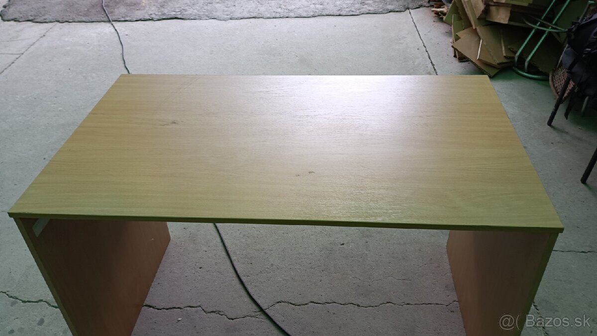 Kancelársky stôl - 2