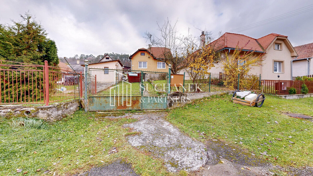 PREDAJ | 3-izbový rodinný dom vo Veľkých Uherciach - 2