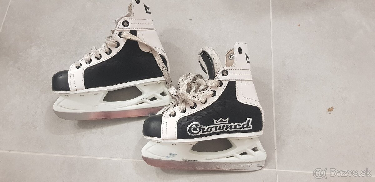 Predám komplet detskú hokej výstroj (prípravka-2.trieda) - 2