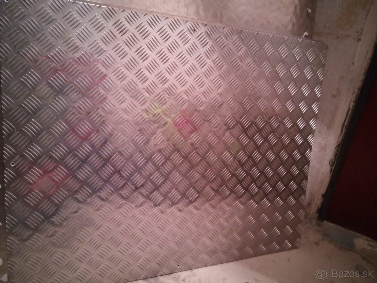 Predám okopové plechy - 2