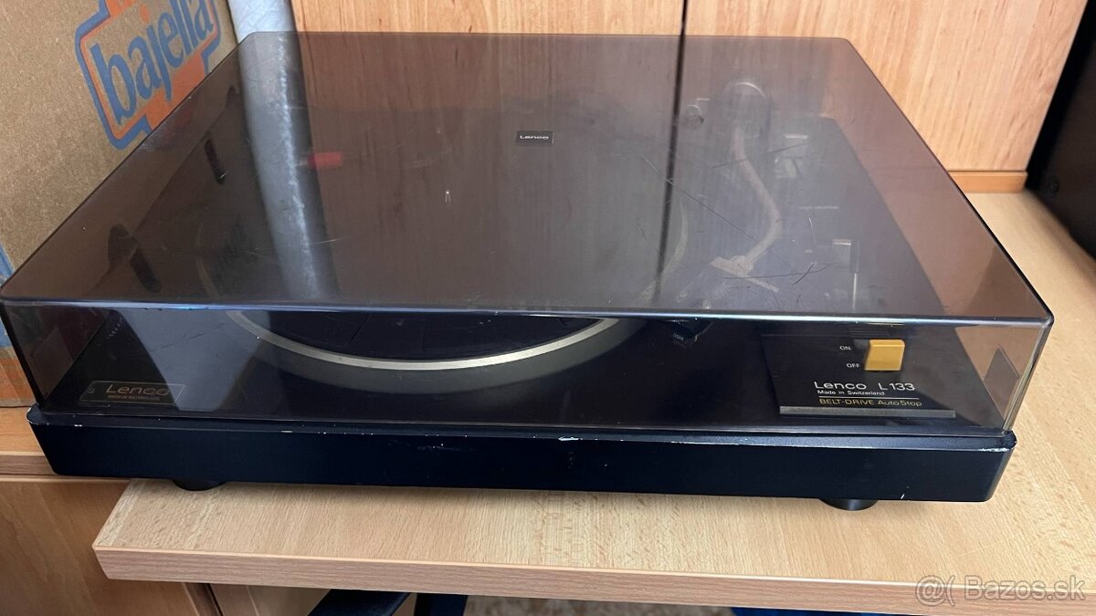 Gramfón Lenco L-133 + Ortofon 305 prenoska - 2