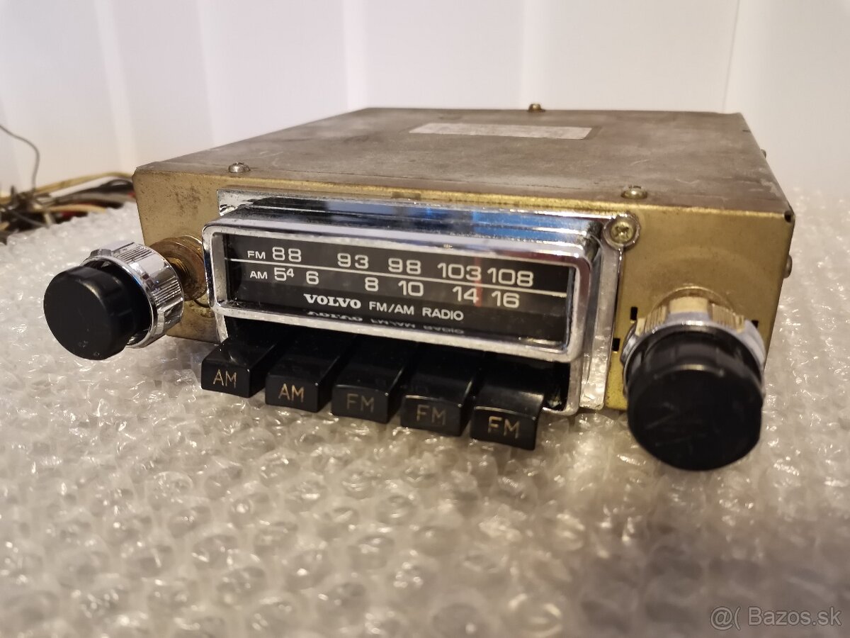 VINTAGE AUTORADIO VOLVO mod. 282340-9 - 2