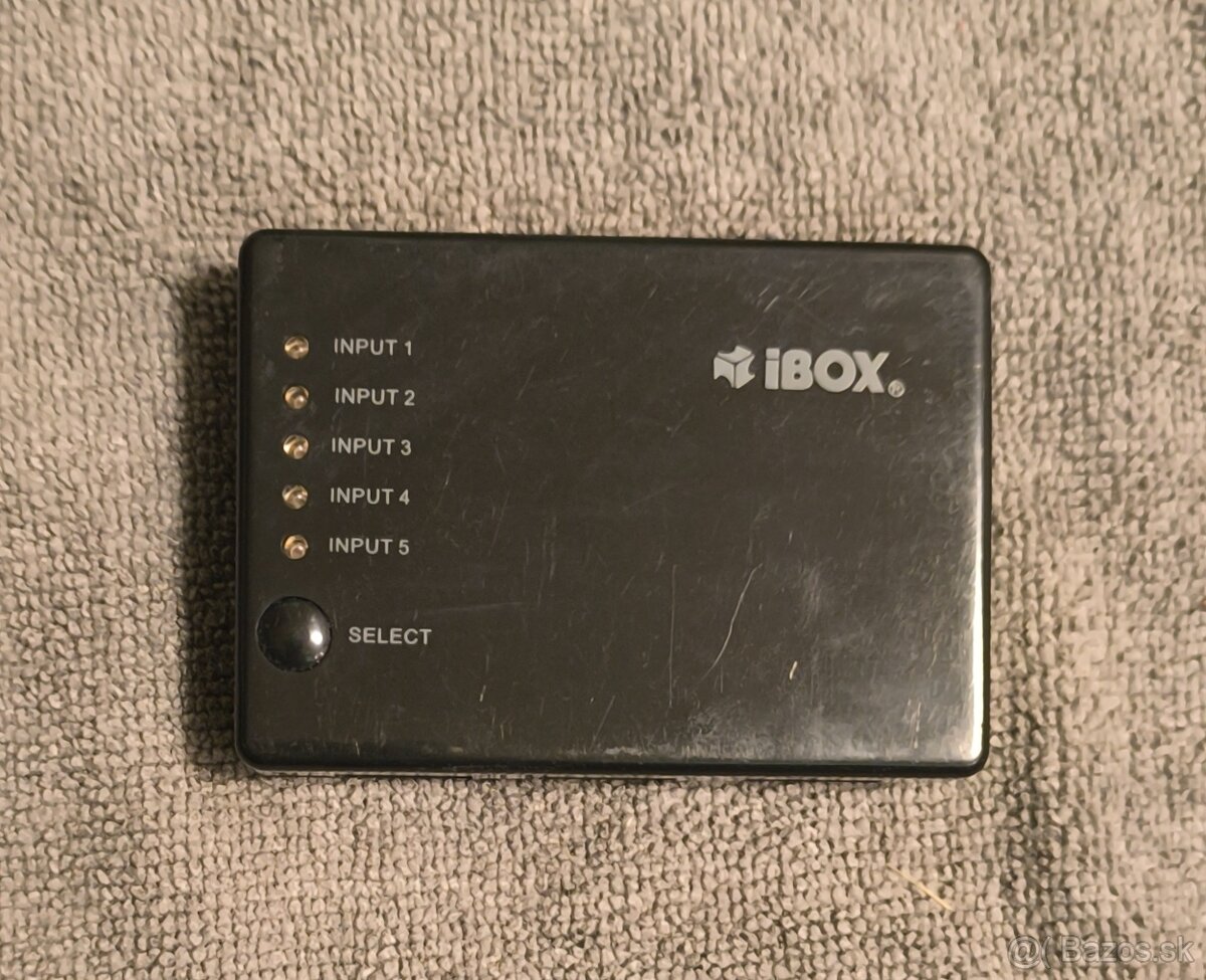 Predám 5 vstupový HDMI switch - prepínač. - 2