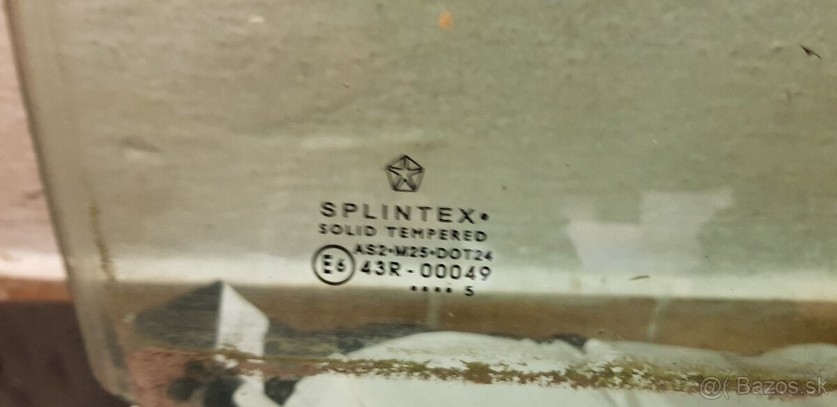 Okno Jeep Grand Cherokee - 2