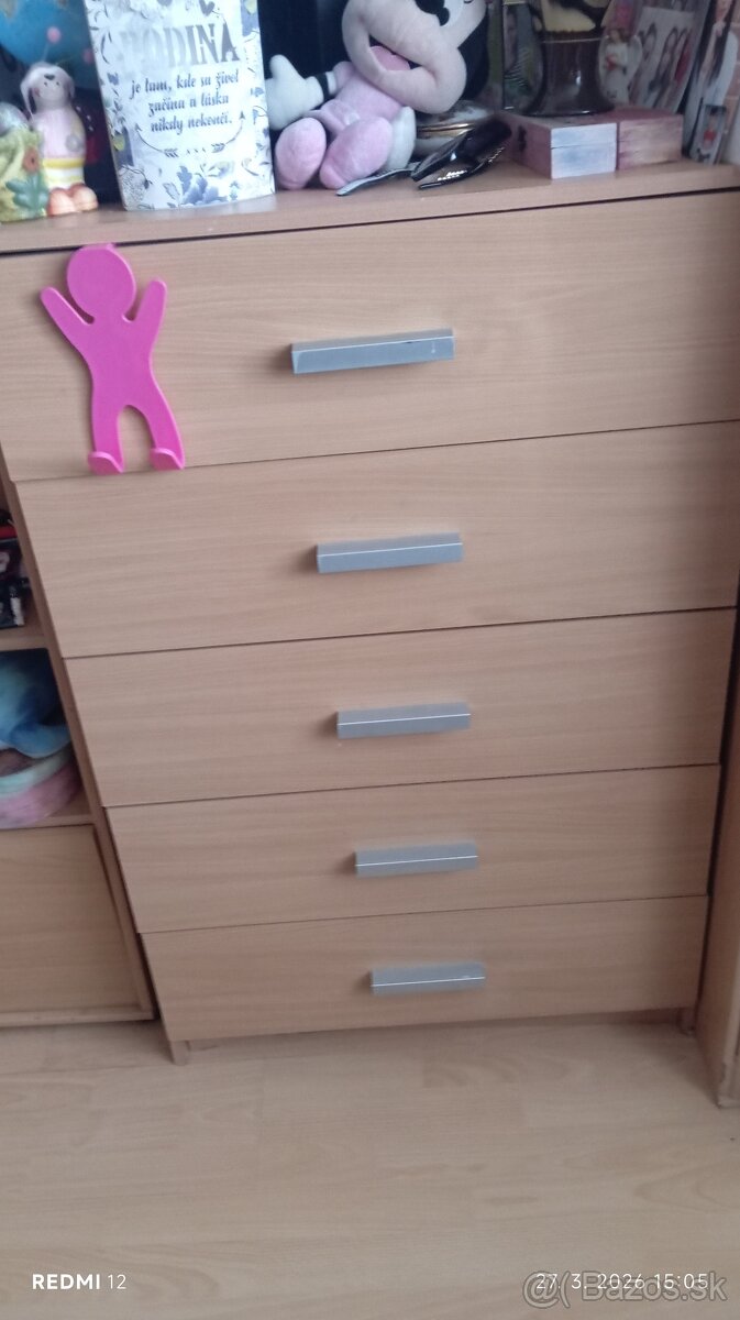 Skriňa,p regál, komody , kreslo - 2