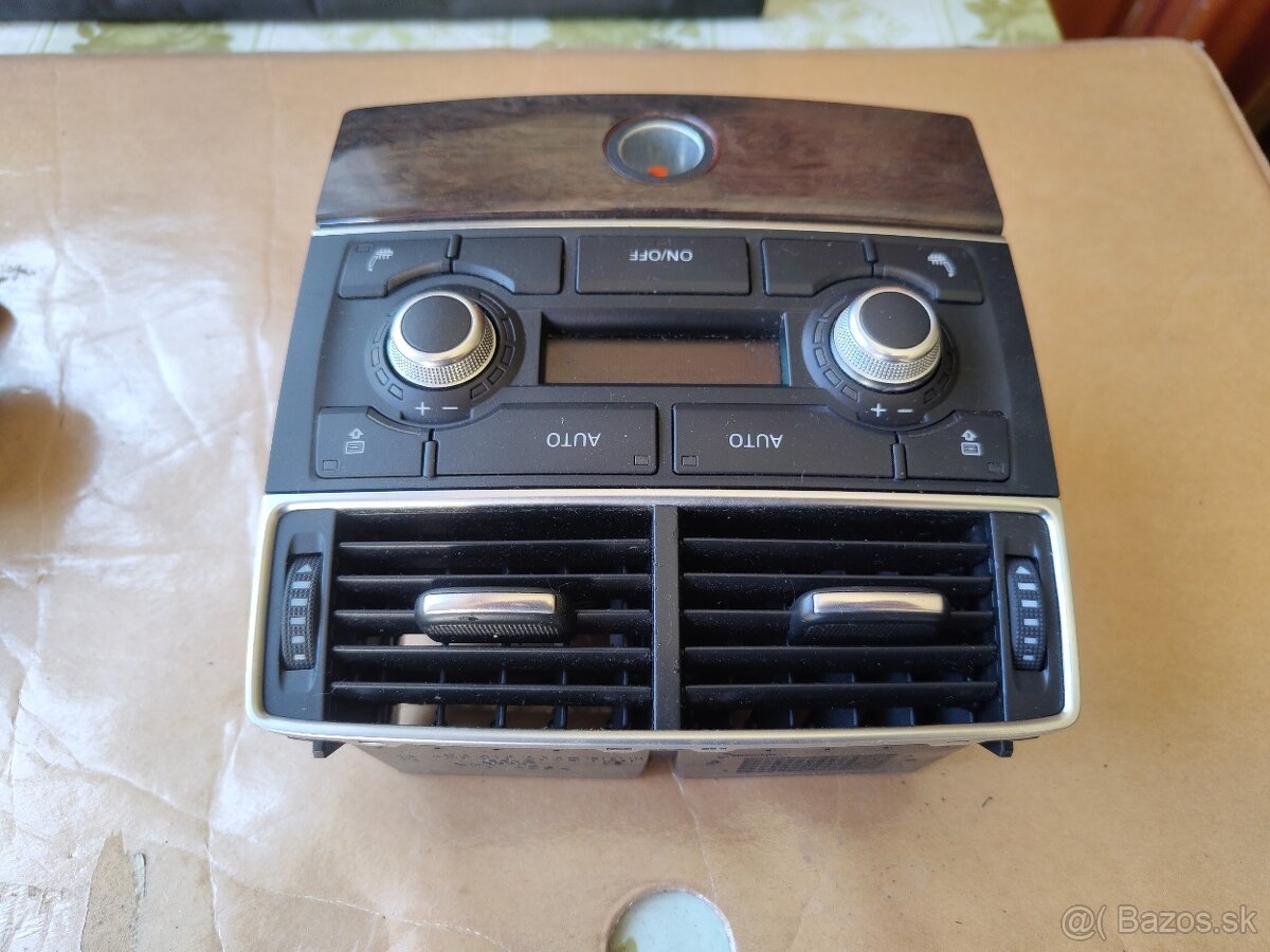 Zadný panel ovládania klímy Audi A8 D3 - 2