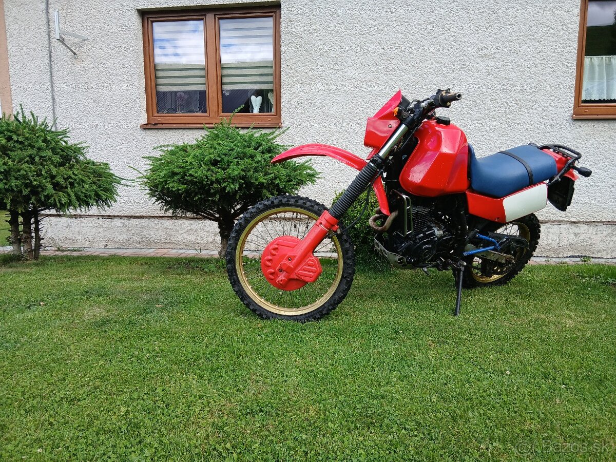 Predam Suzuki 600 DR. - 2