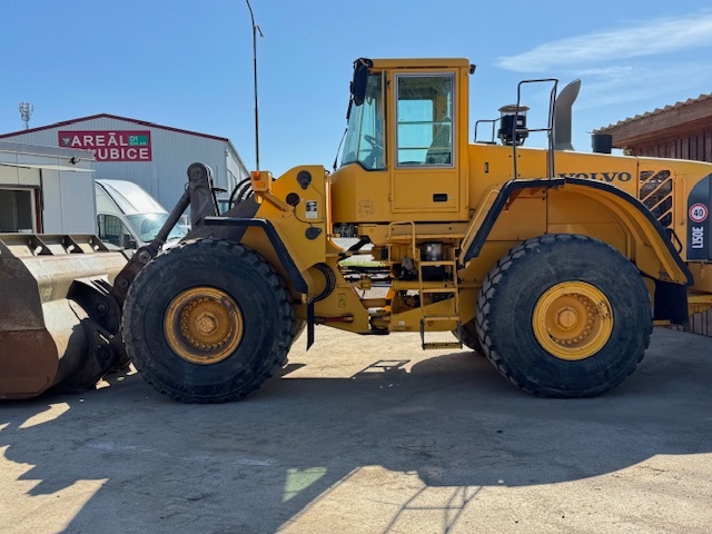 Kolový nakladač Volvo L150E - 2