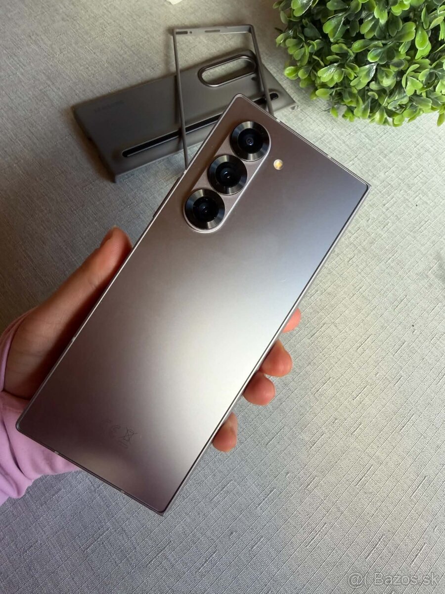 Samsung Galaxy Z Fold 6 - 2