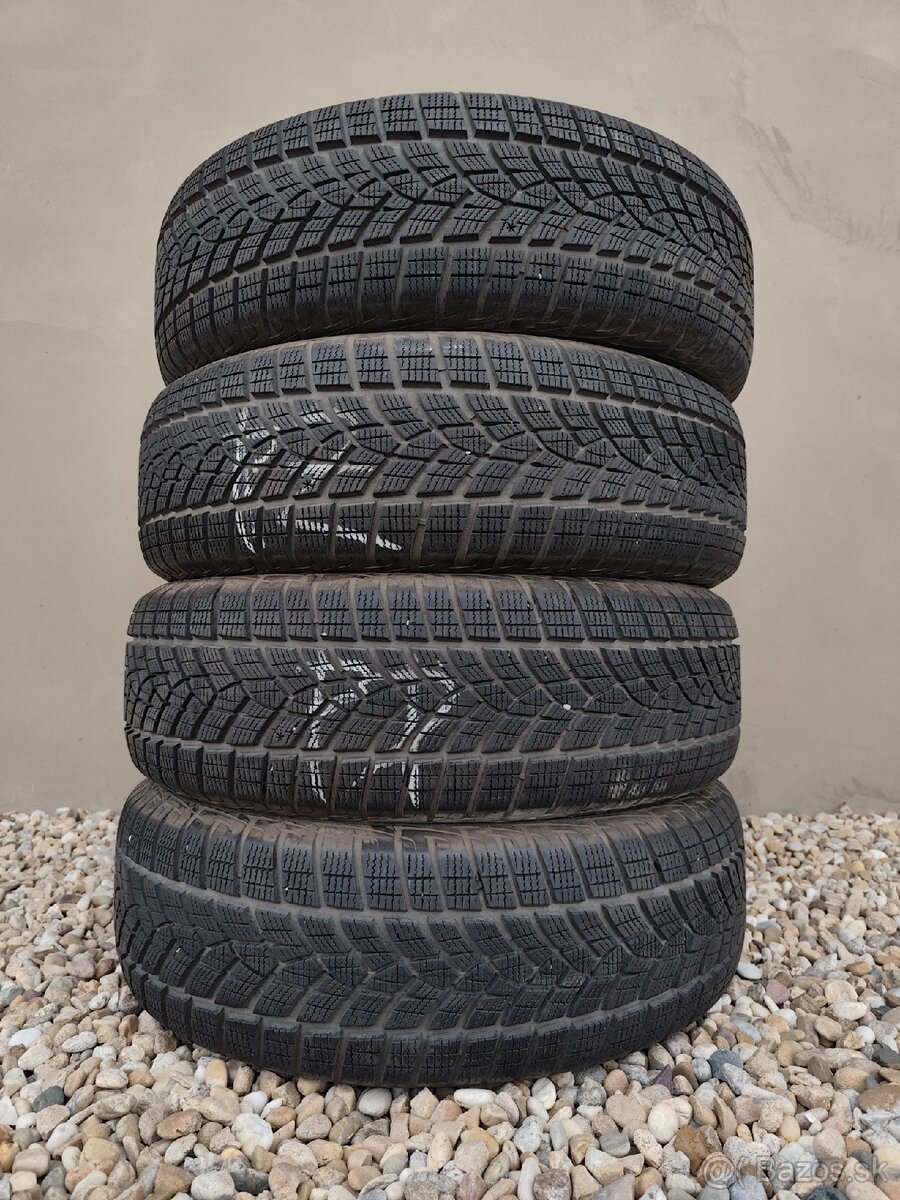 225/65R17 Zimné pneumatiky Goodyear - 2