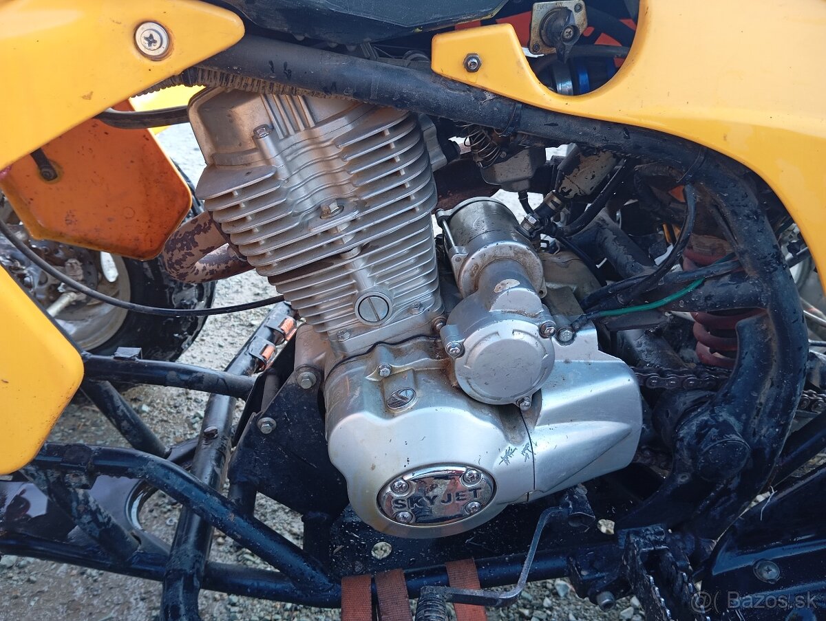 Predám štvorkolku 250ccm