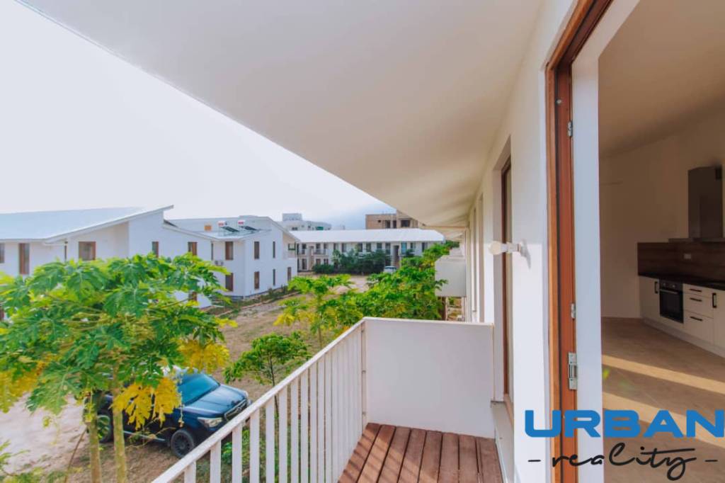 3 IZBOVÝ BYT, FUMBA TOWN - 2