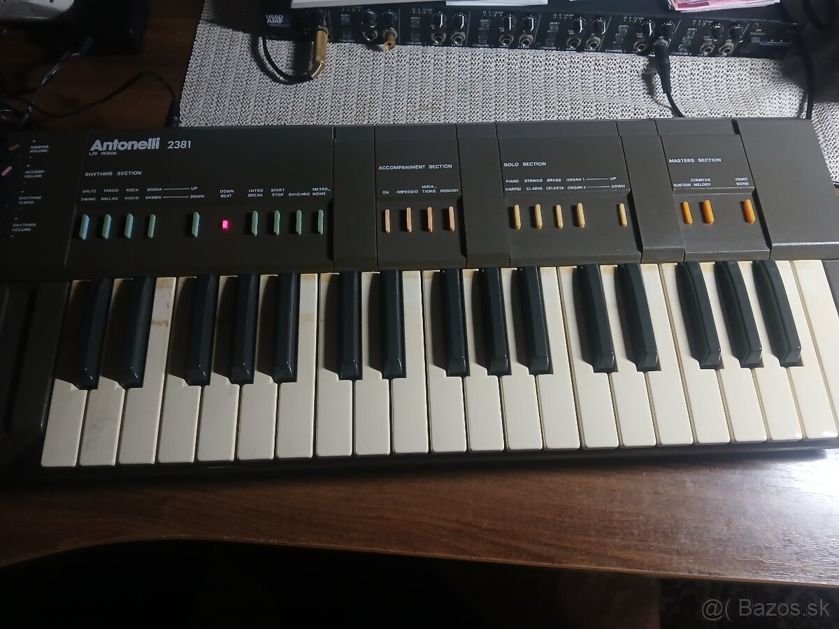 Klávesový nastroj ANTONELLI 2381 - 2