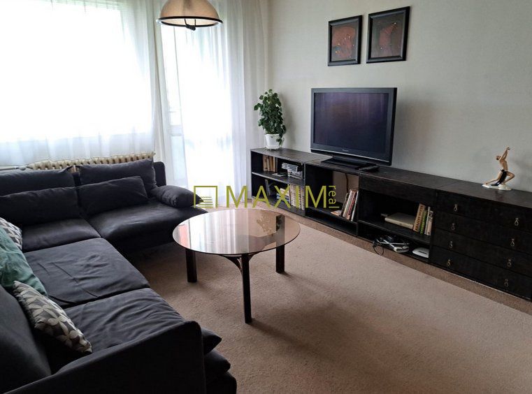 Ponúkame na predaj 4-izbový byt na predaj v Dúbravke na uli - 2