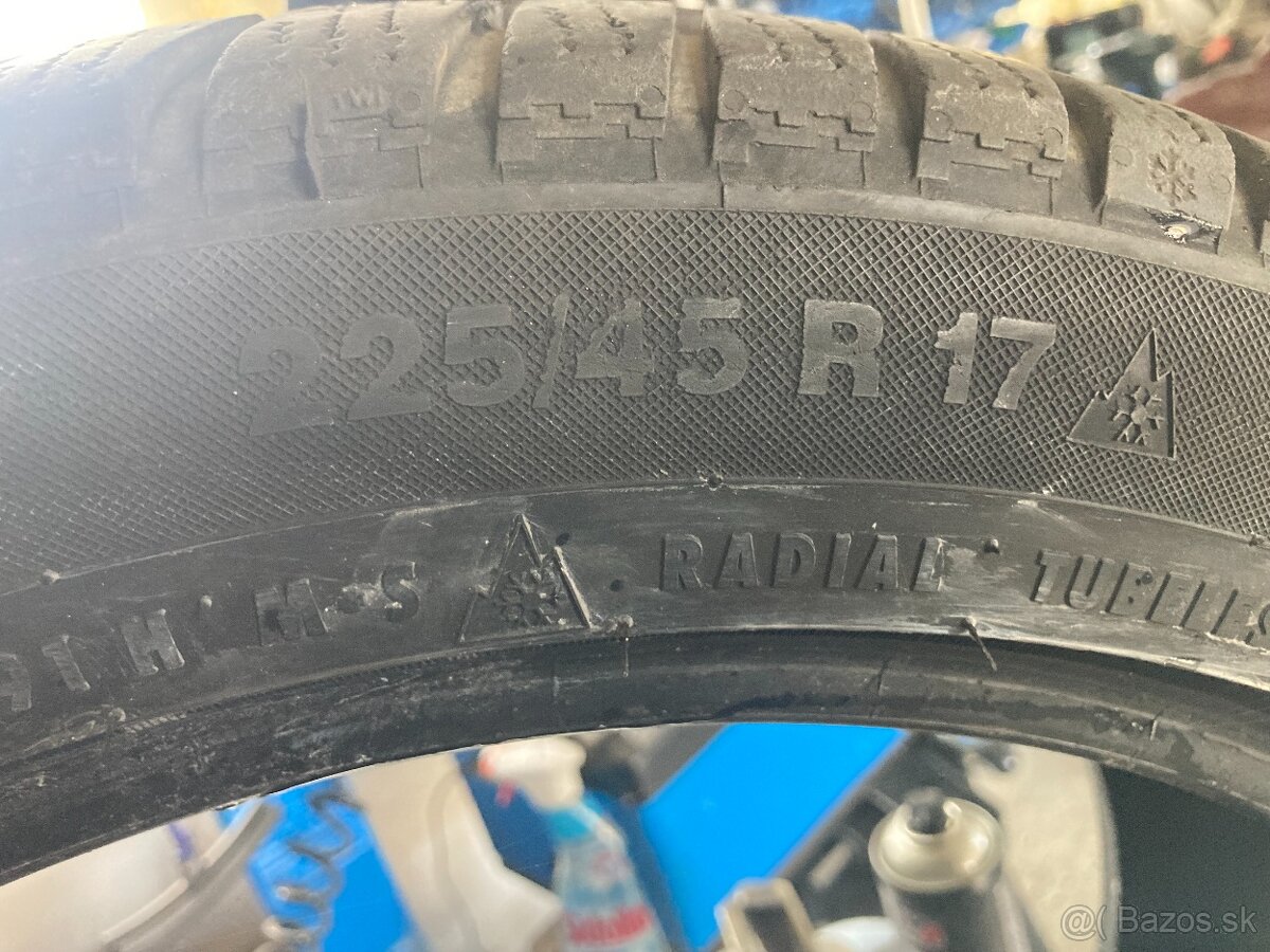 pneu continental 225/45R17 - 2