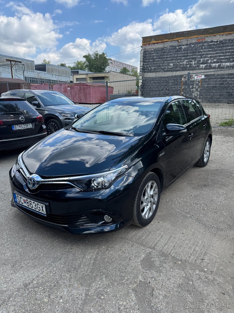 TOYOTA AURIS 1,8 VVT-I HEBRIT - 2