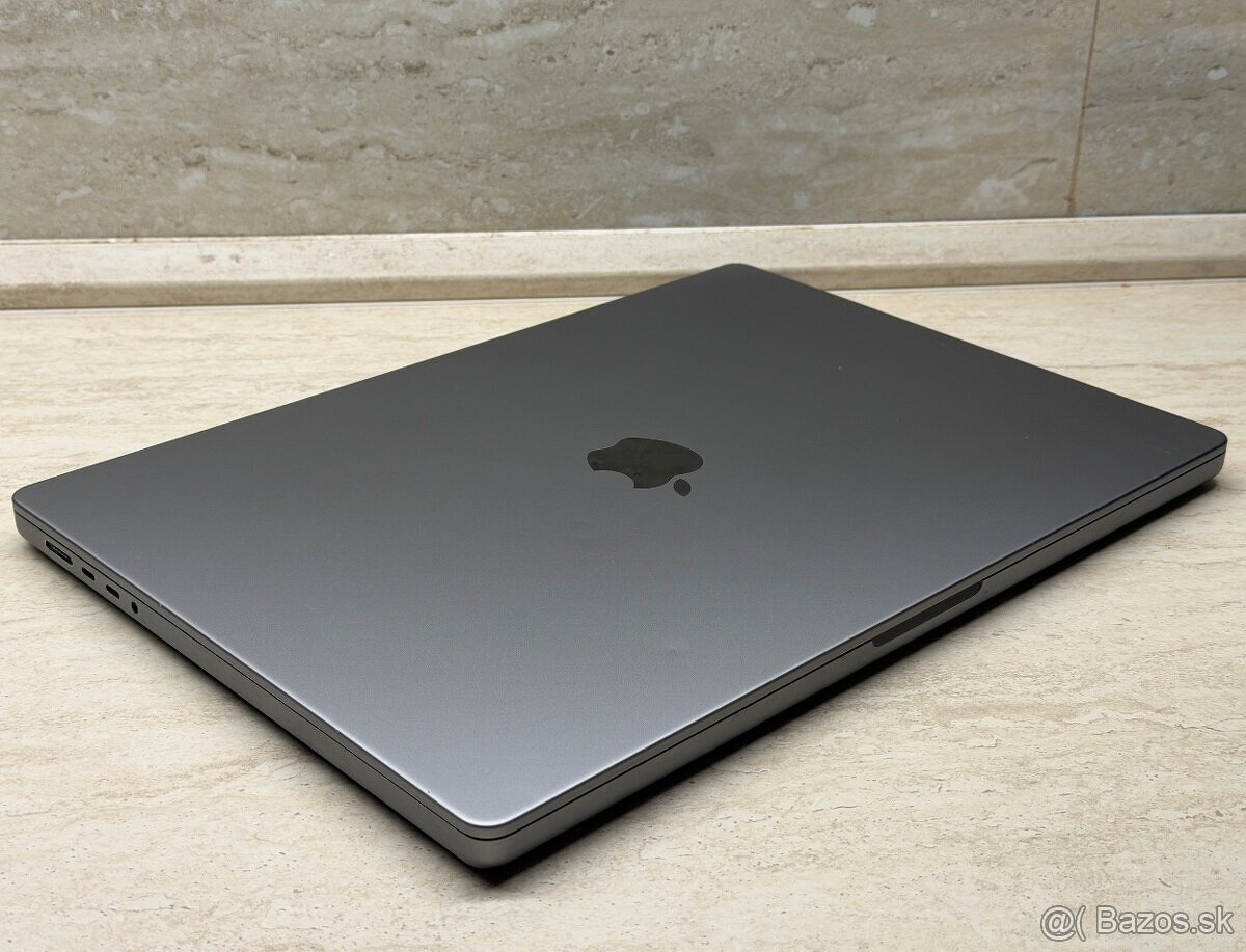 MacBook Pro 16" / M2 Pro / 16GB / 512GB / vesmírne šedý - 2