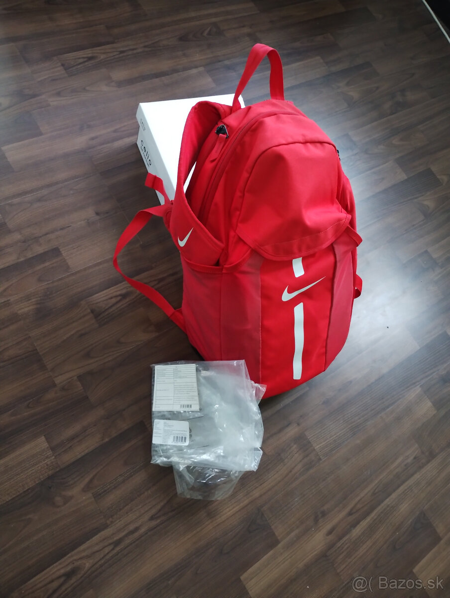 Batoh NIKE / nové - 2