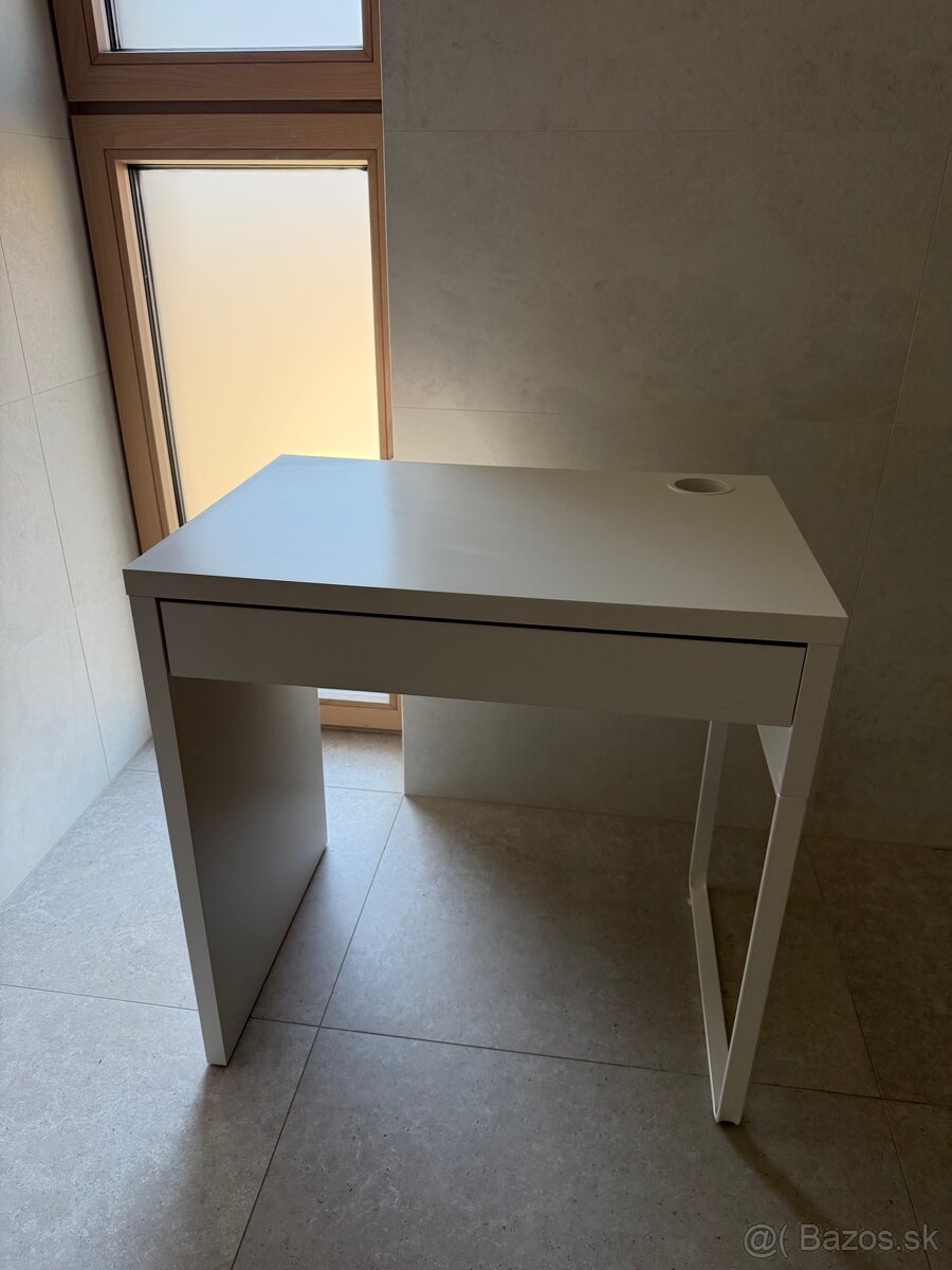 Pracovný stôl Micke /IKEA - 2