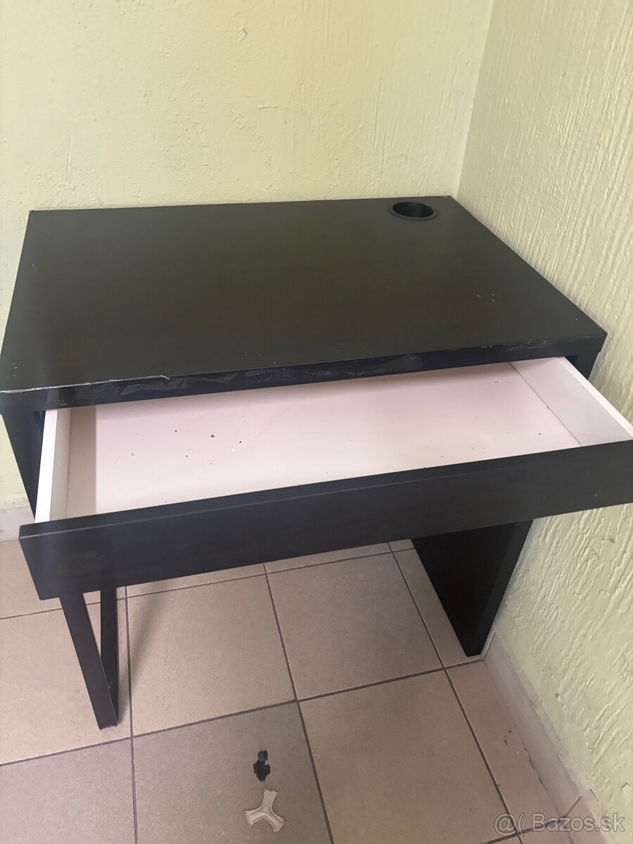 Stolík - 2