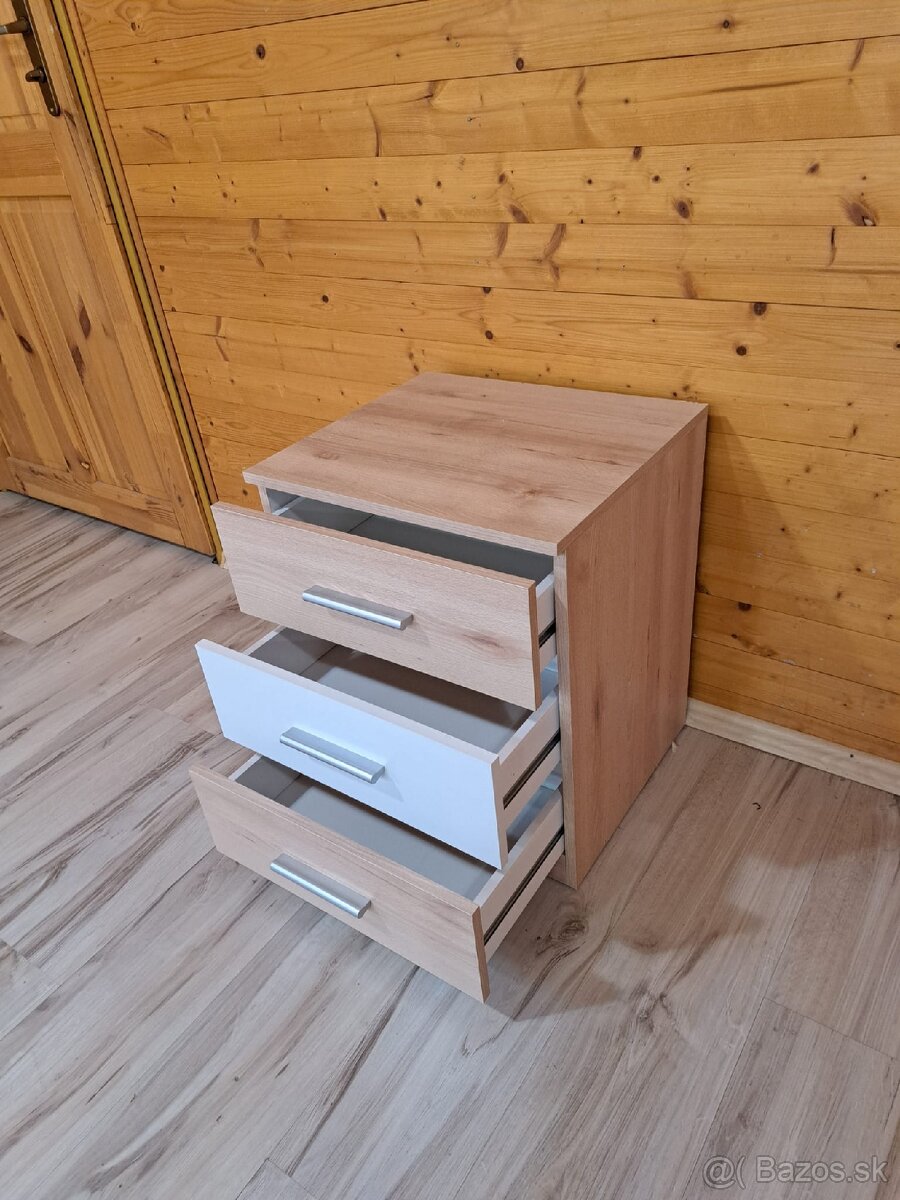 Nočný stolík - 2