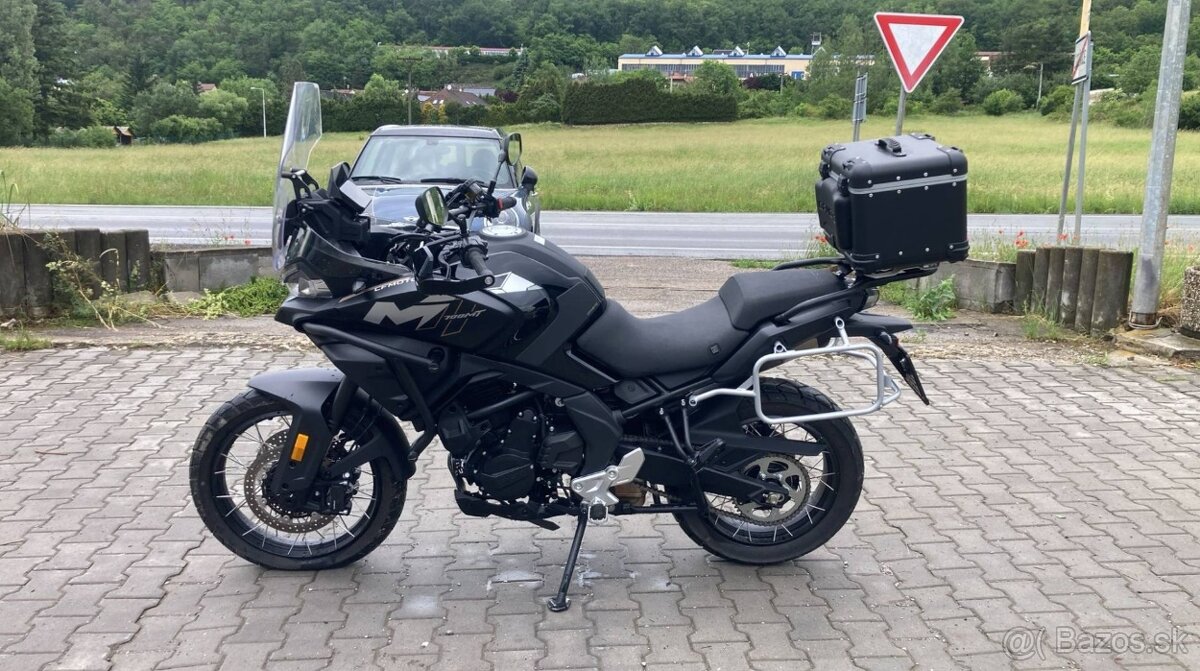 CF Moto 700 MT - 2