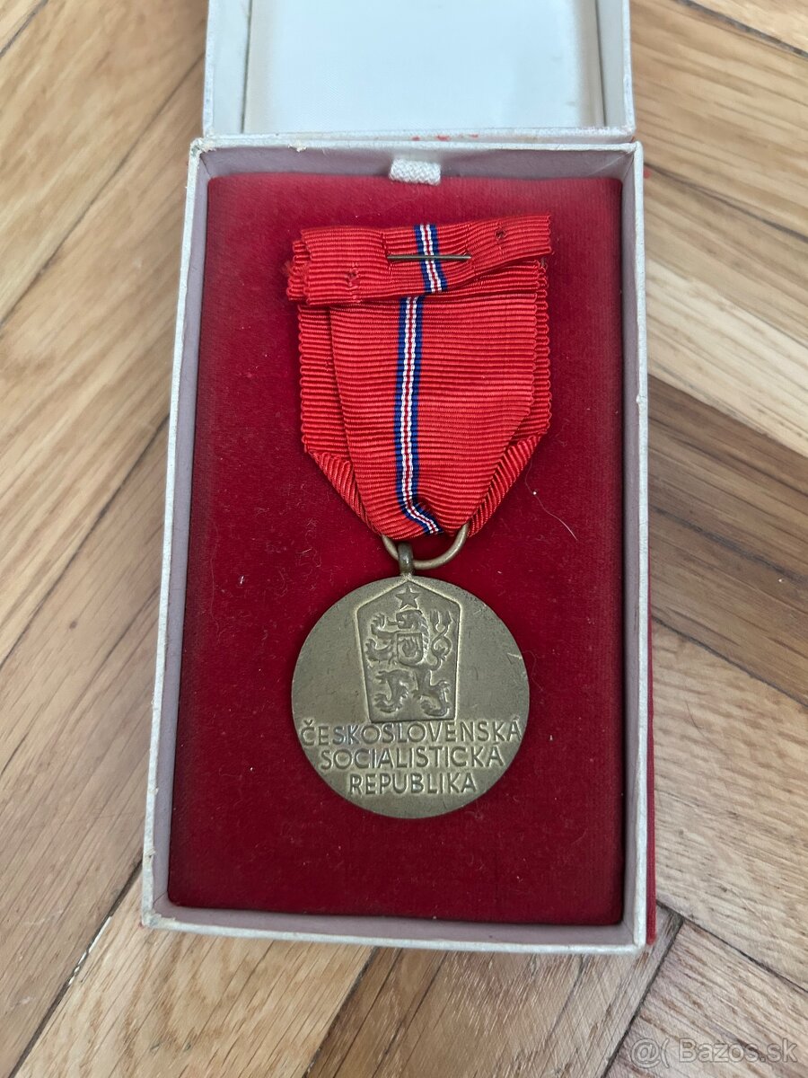 Vyznamenanie 1 - 2