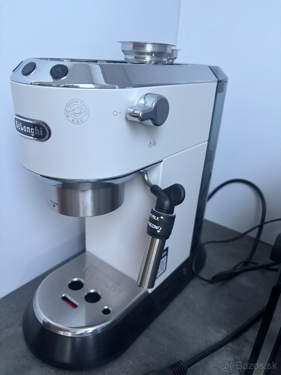 Delonghi Dedica EC 685.W - 2