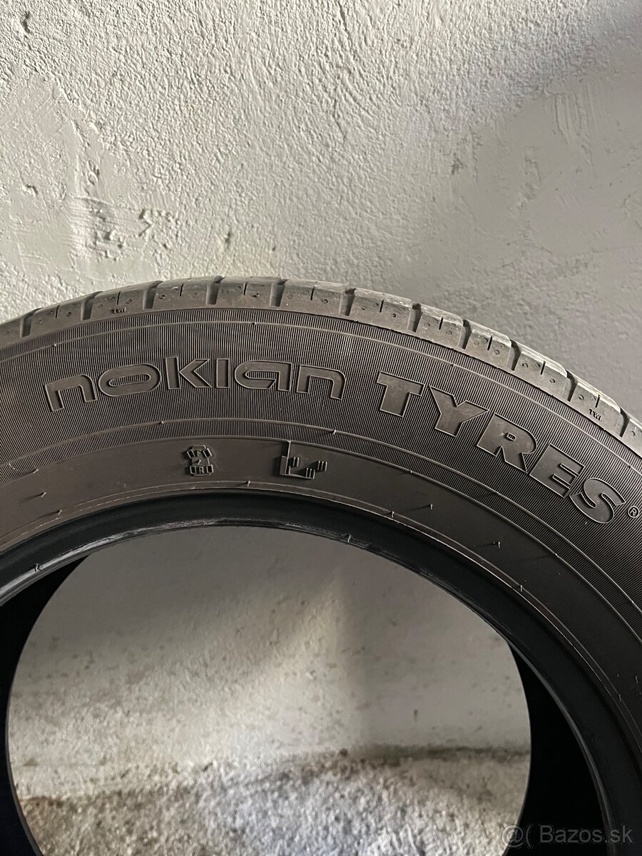 Nokian 195x65 R15 - 2