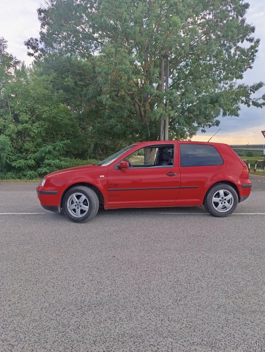 Golf 4 - 2