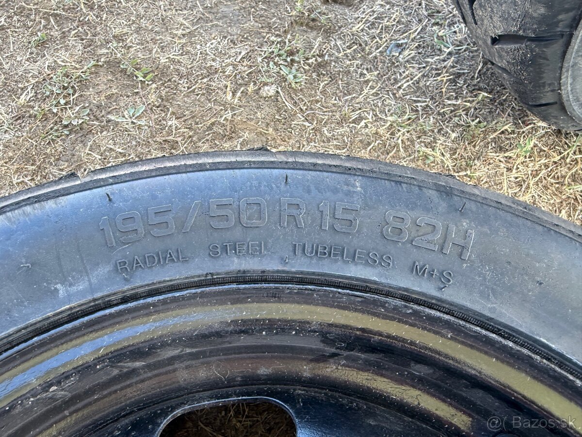 2x semislick 195/50r15 - 2