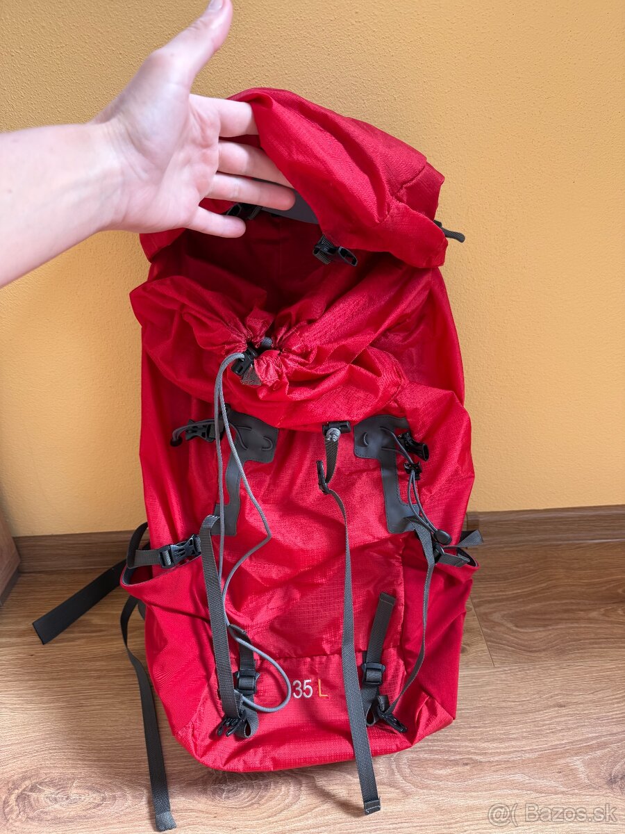 Turistický batoh 35 l - 2