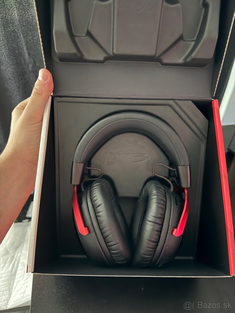 HyperX Cloud III S Wireless Black-Red Gaming Headset - 2