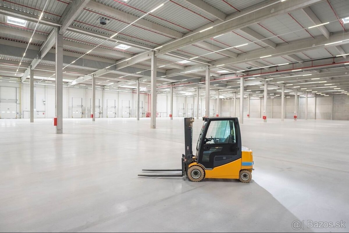 Skladovo-výrobné priestory v novopostavenej hale pri Trenčín - 2
