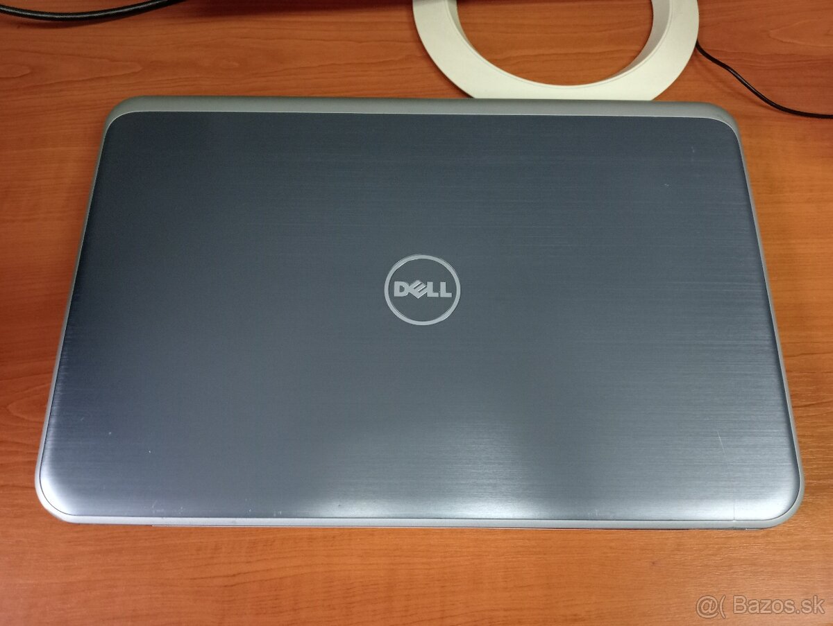Dell Inspiron 5721 + Intel core i5 + 8gb ram + Windows 10 - 2