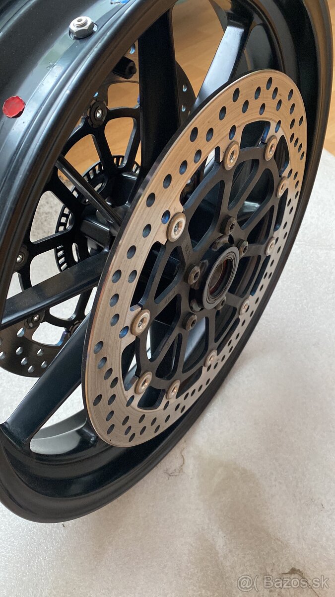 Ducati hypermotard 939 - 2