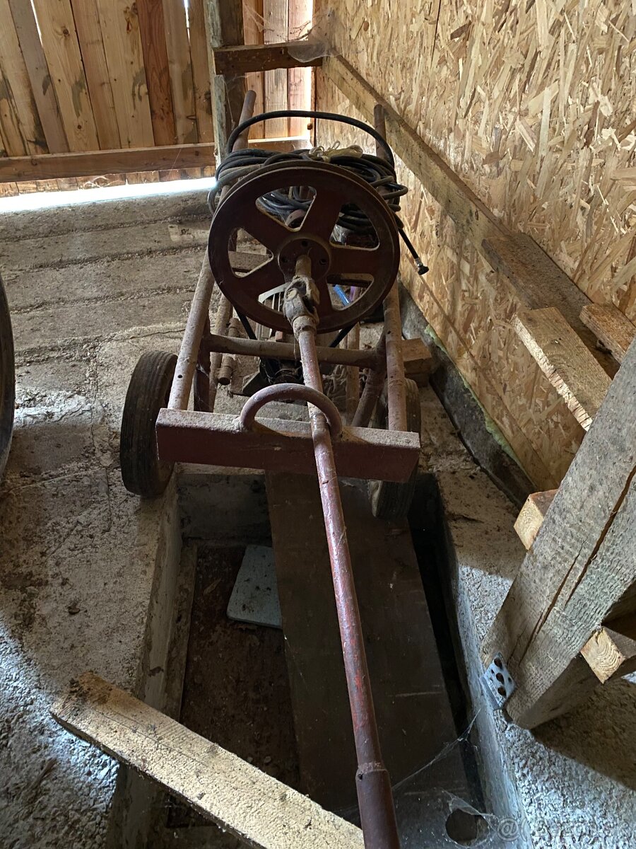 Startovaci vozik - zetor 25 - 2