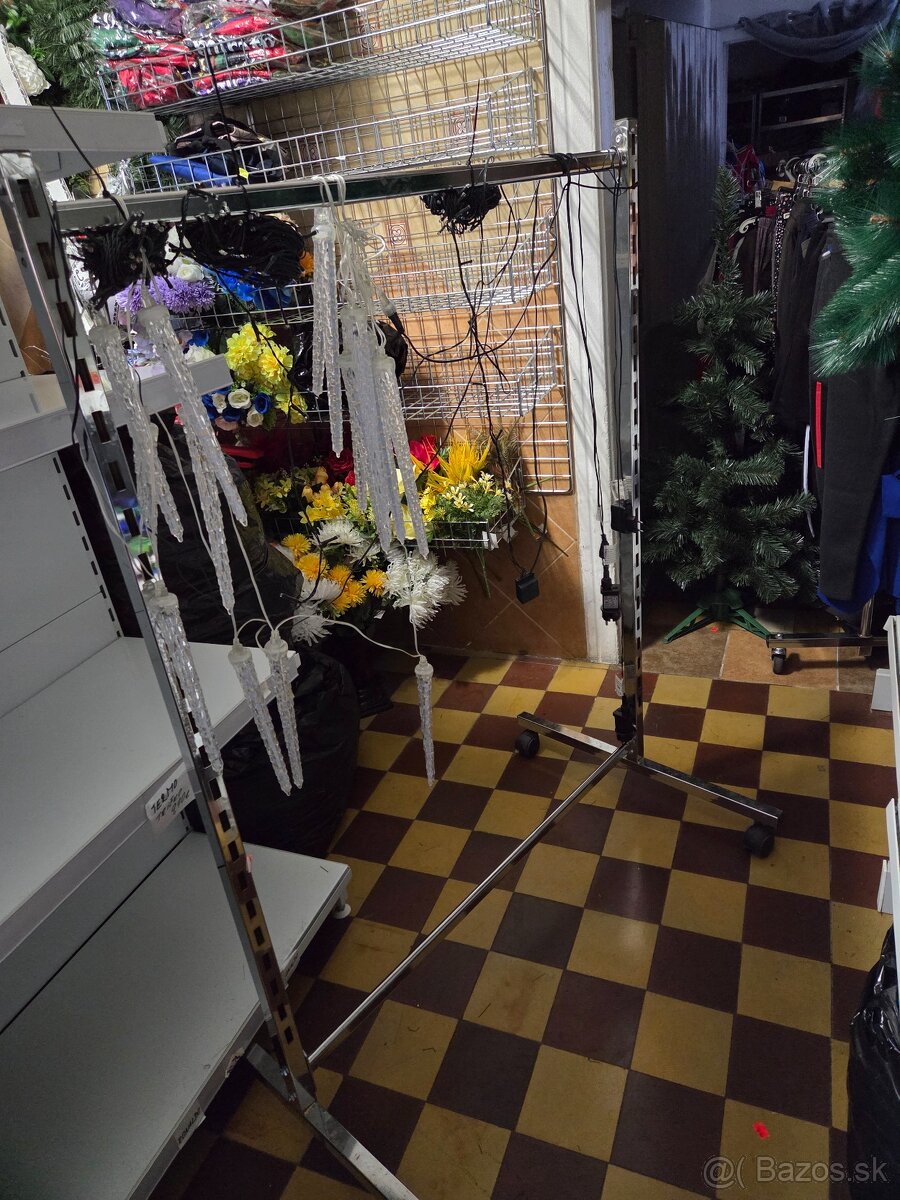 Stojan na oblečenie - 2