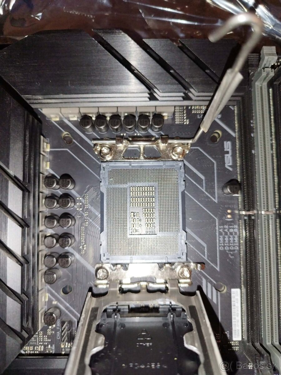ASUS TUF GAMING Z690-PLUS+i7 13700KF+NOCTUA NH-D15 - Dunajská