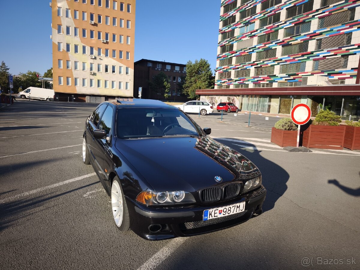 BMW E39 528i - 2