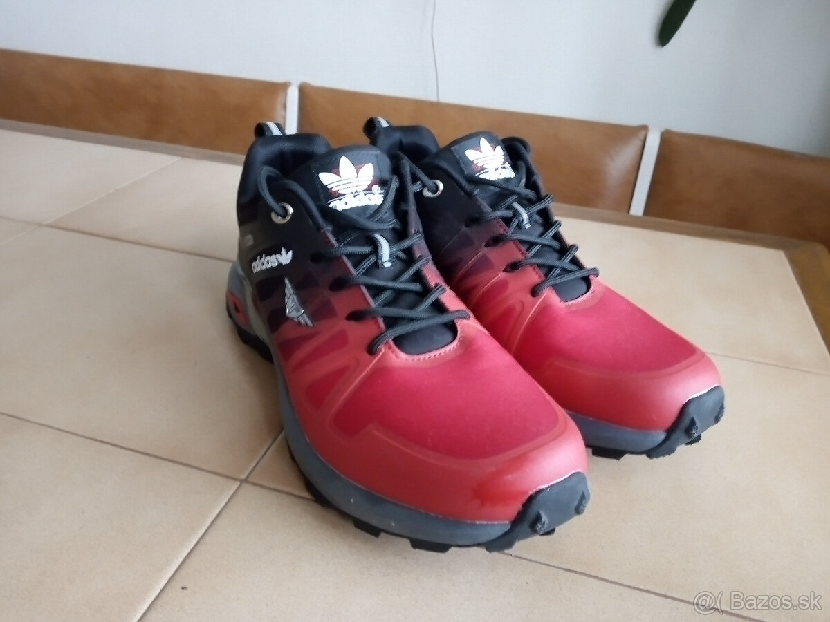 Panske crosove bezecke botasky ADIDAS Top Shell. - 2