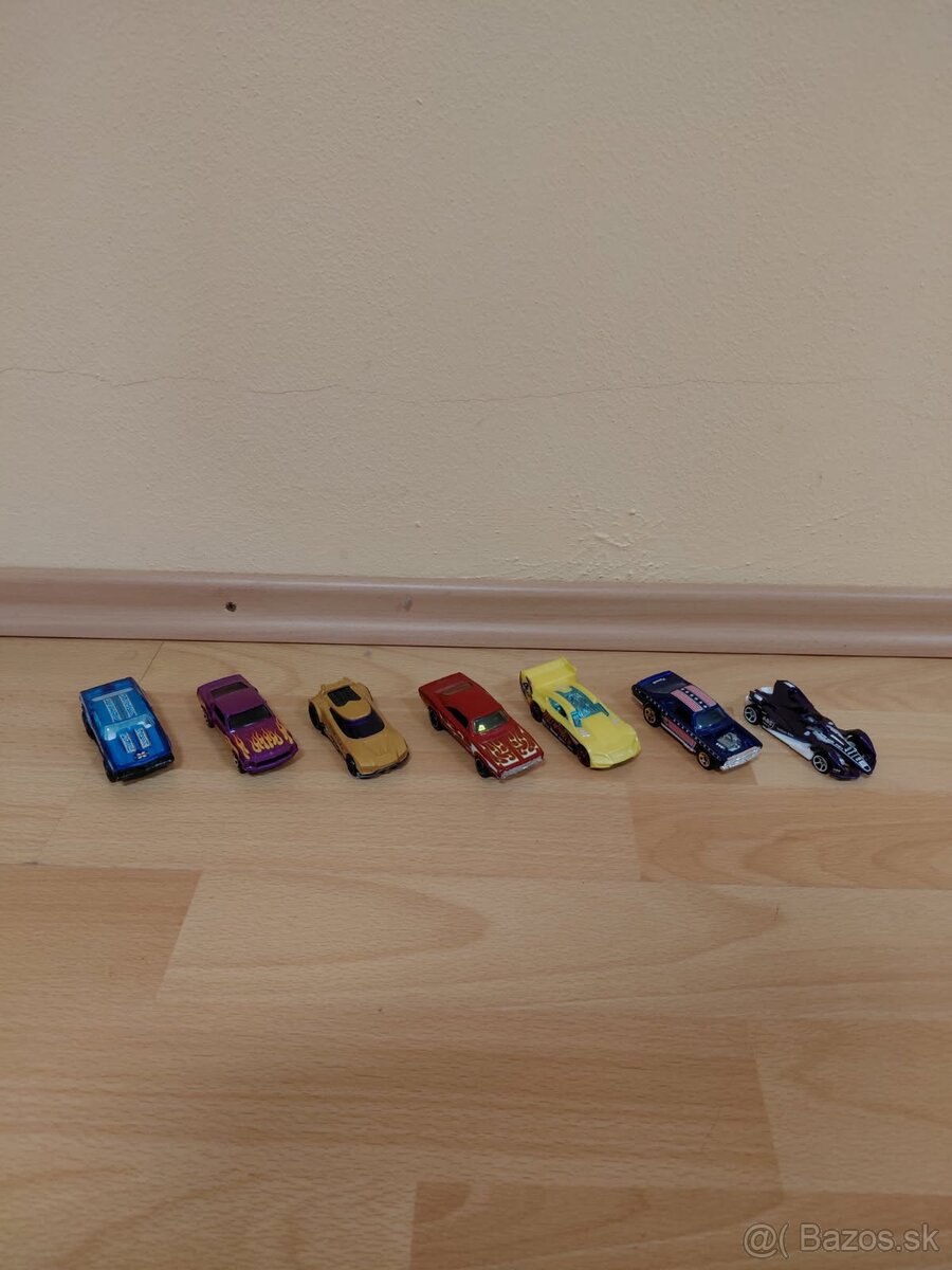 Dráha Hot Wheels + 7 autíčok - 2