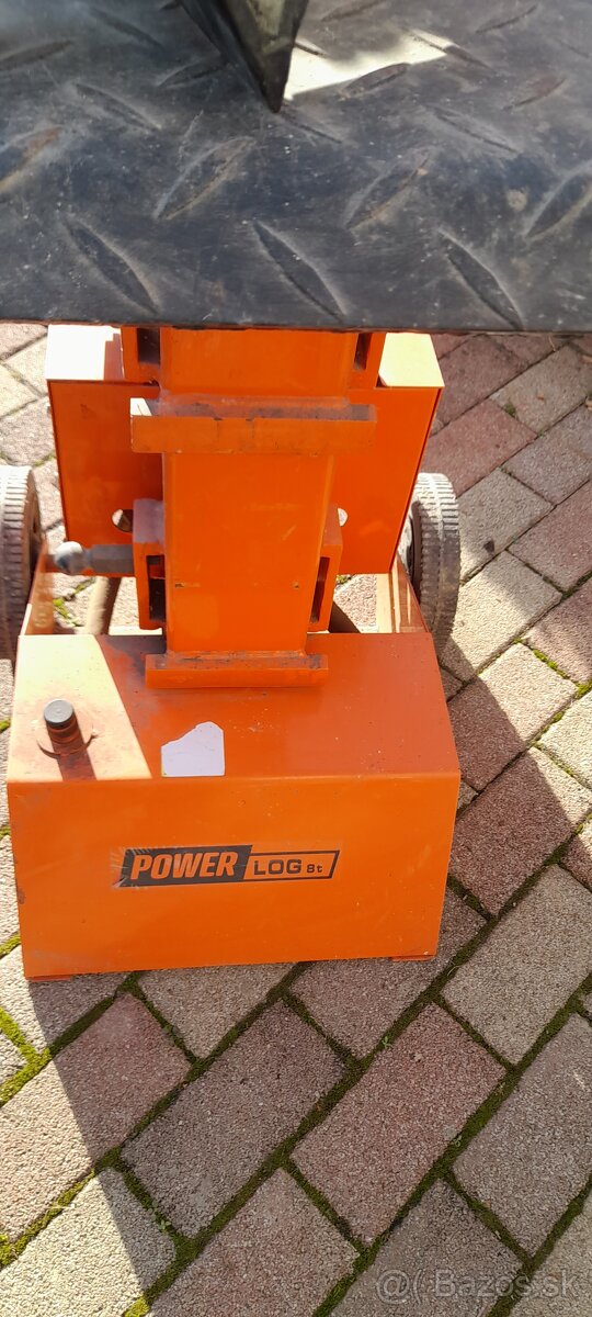 Predám štiepačku na drevo - 2