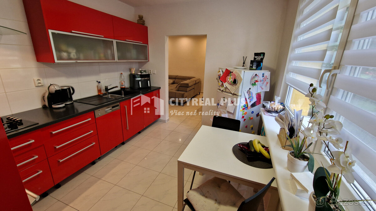 Ponúkam NA PREDAJ 3 izbový byt 82m2 Nové Zámky - 2
