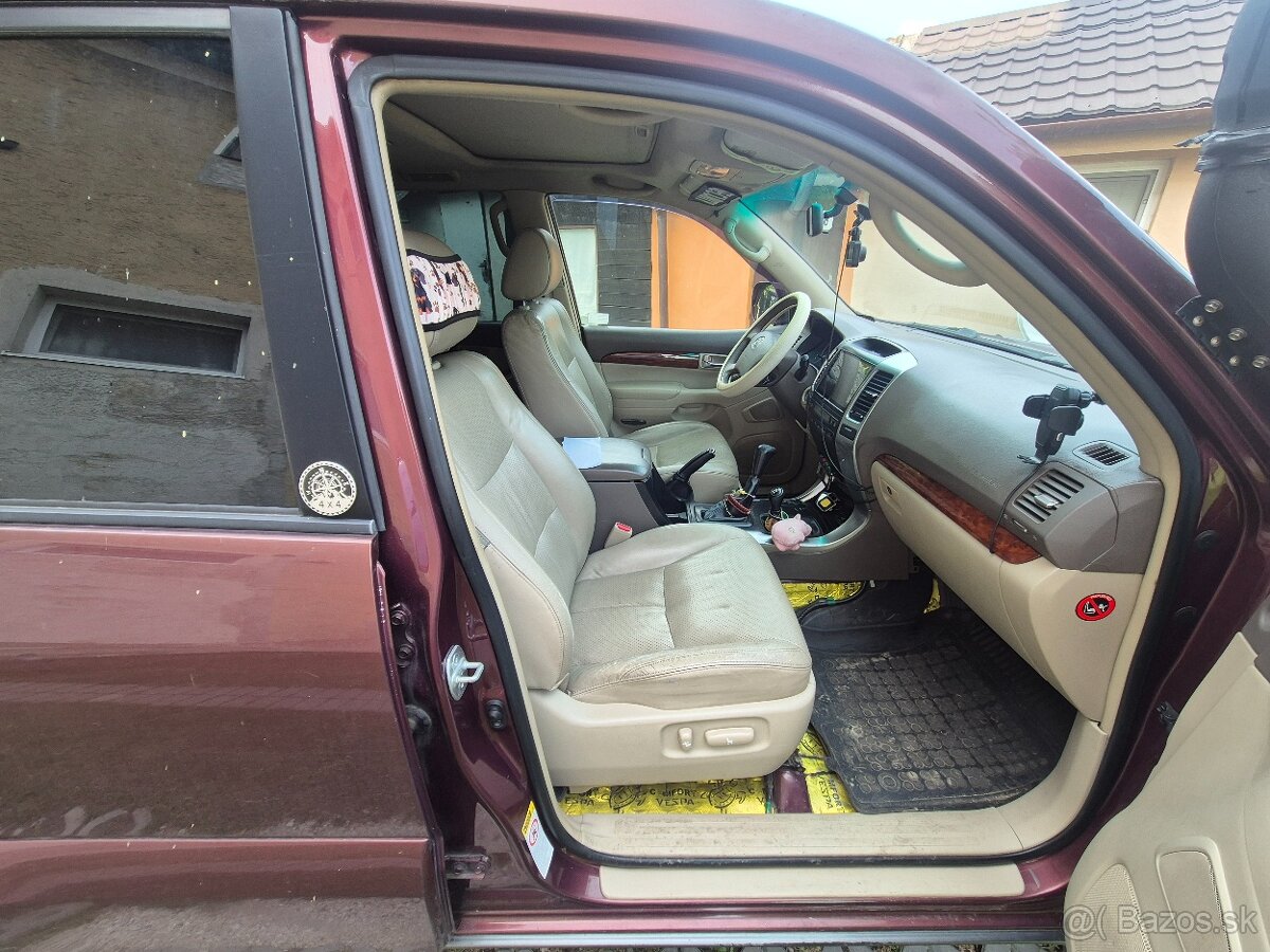 Toyota land cruiser 120