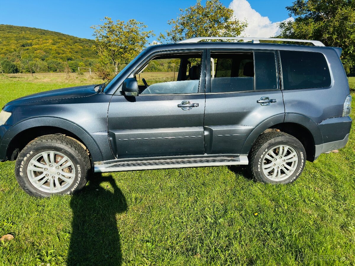 Pajero 3.2 di-d 7 miestne 4x4