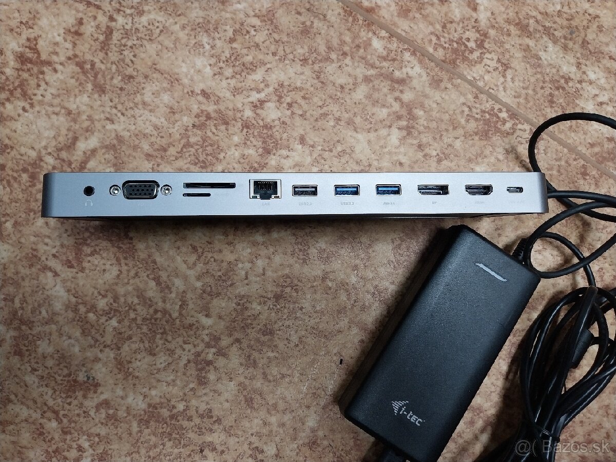 Predám USB-C dokovaciu stanicu k notebooku - 2