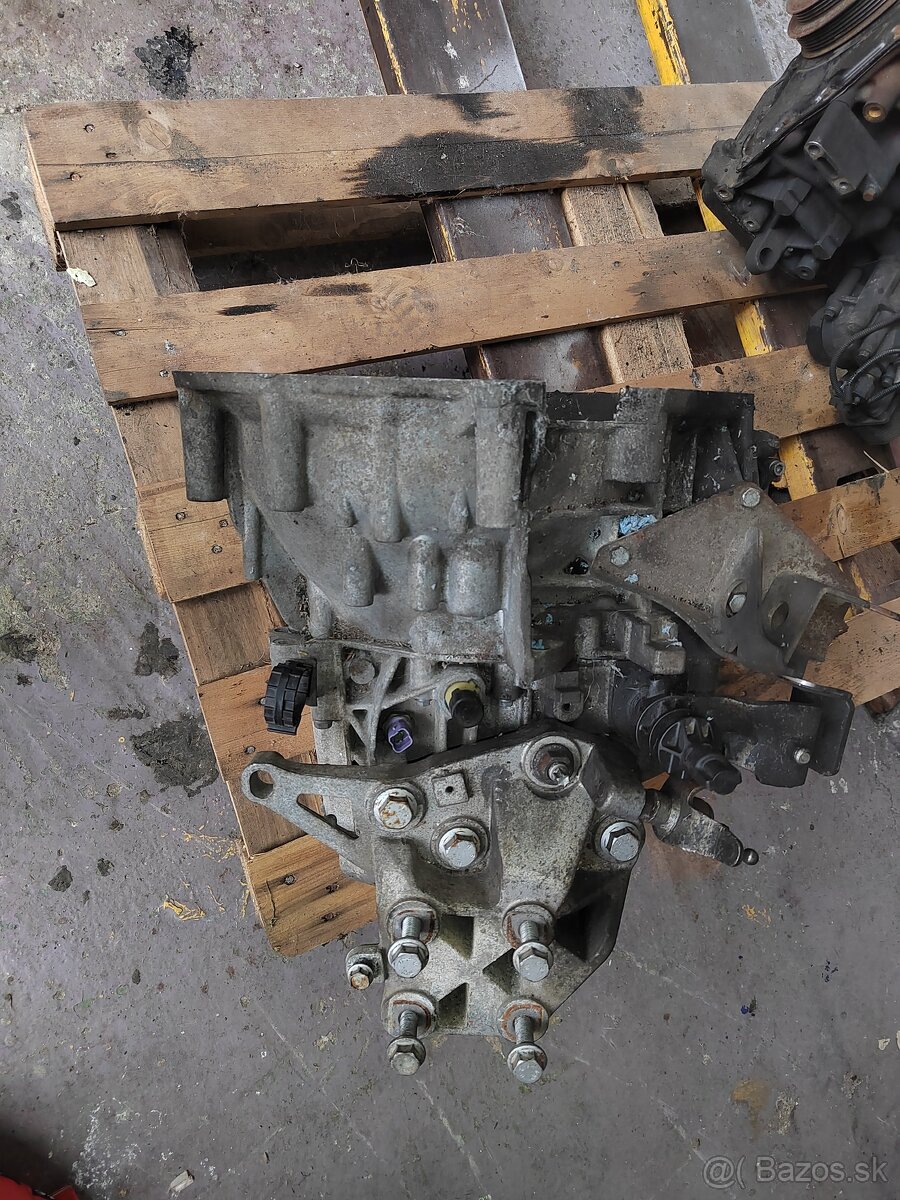 Predám prevodovku peugeot Boxer 2,2 hdi - 2