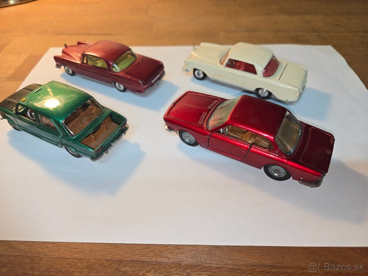 Matchbox,Mebetoys,Corgi - 2